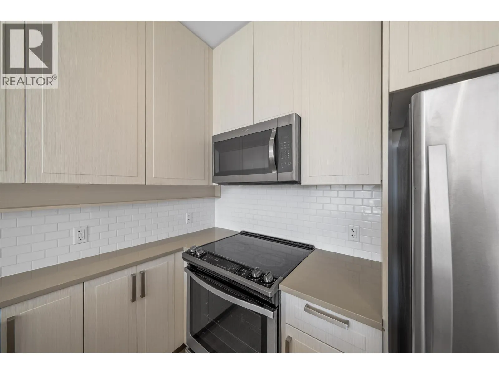 305 2393 RANGER LANE