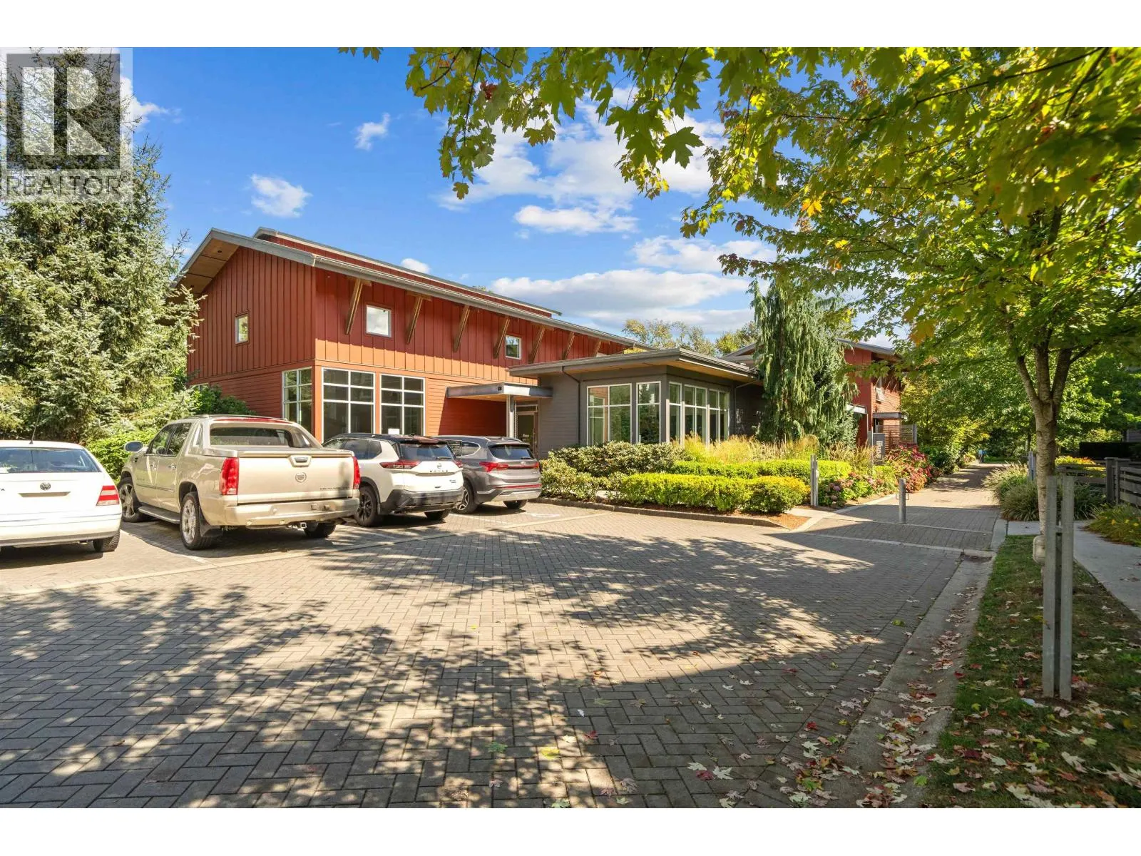 305 2393 RANGER LANE