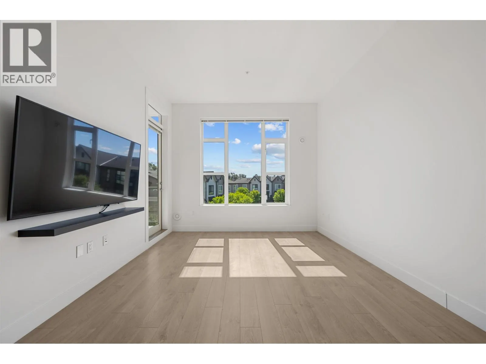 305 2393 RANGER LANE