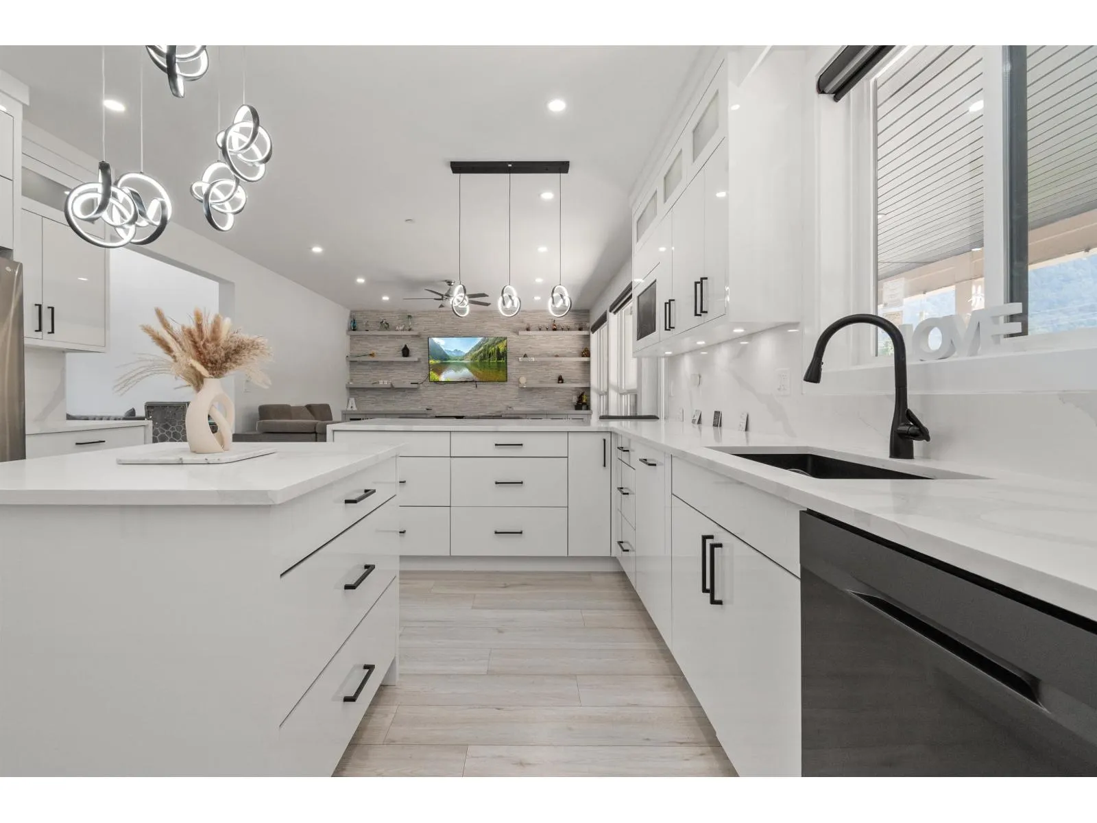 10103 ROYALWOOD BOULEVARD|Rosedale