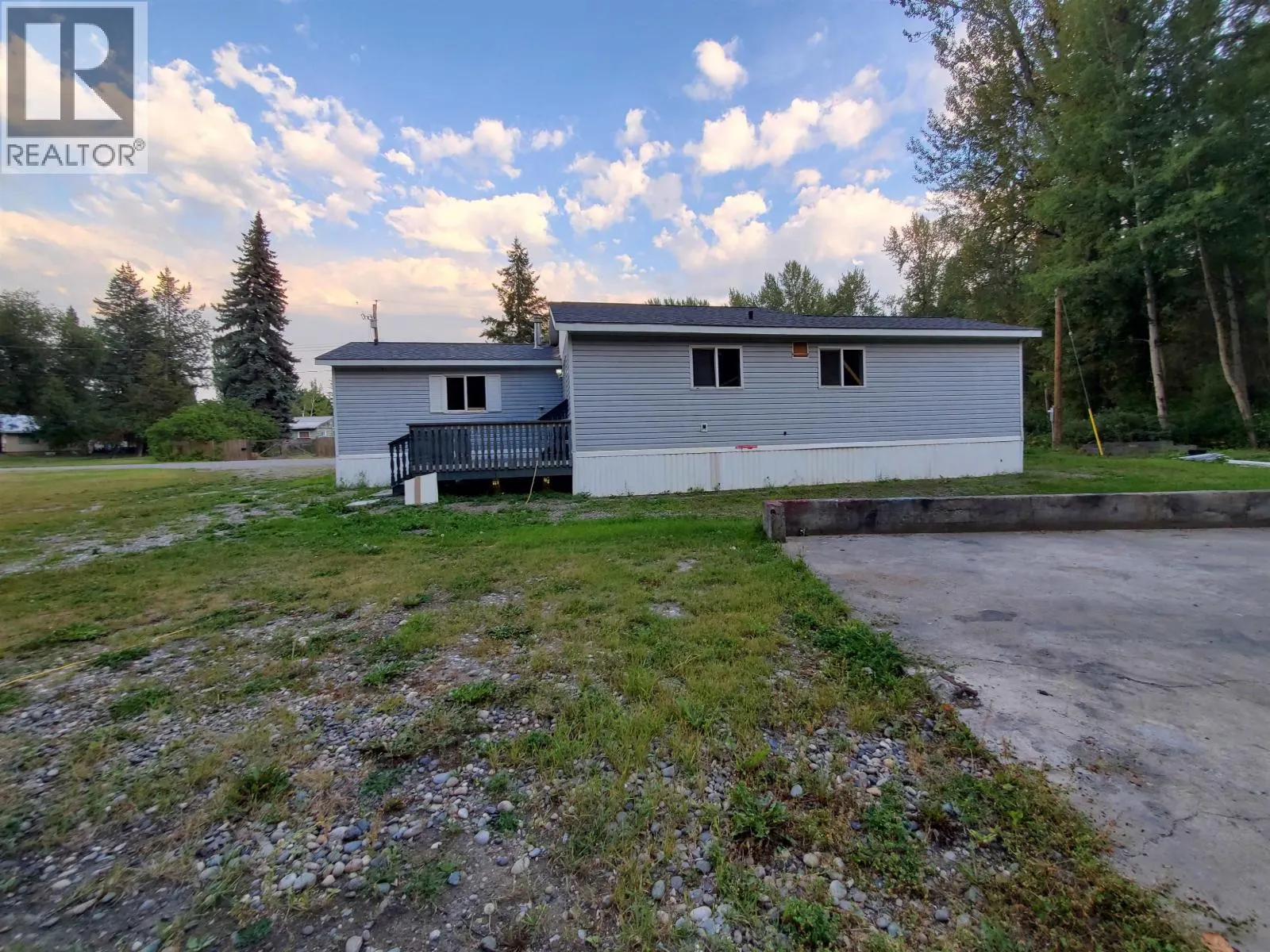 1017 HAZEL ROAD