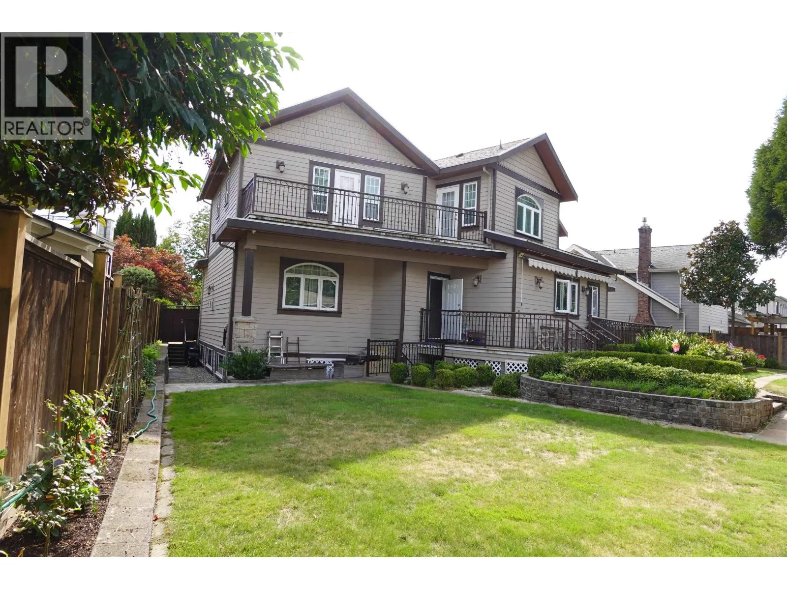 729 W 47TH AVENUE
