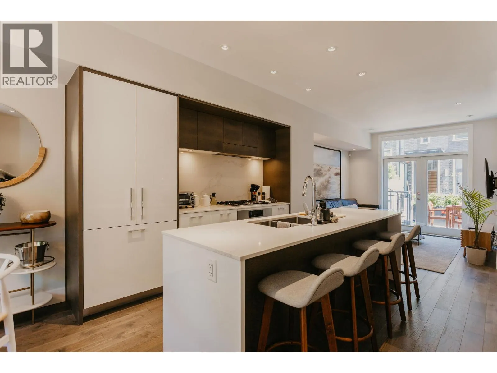 7476 GRANVILLE STREET