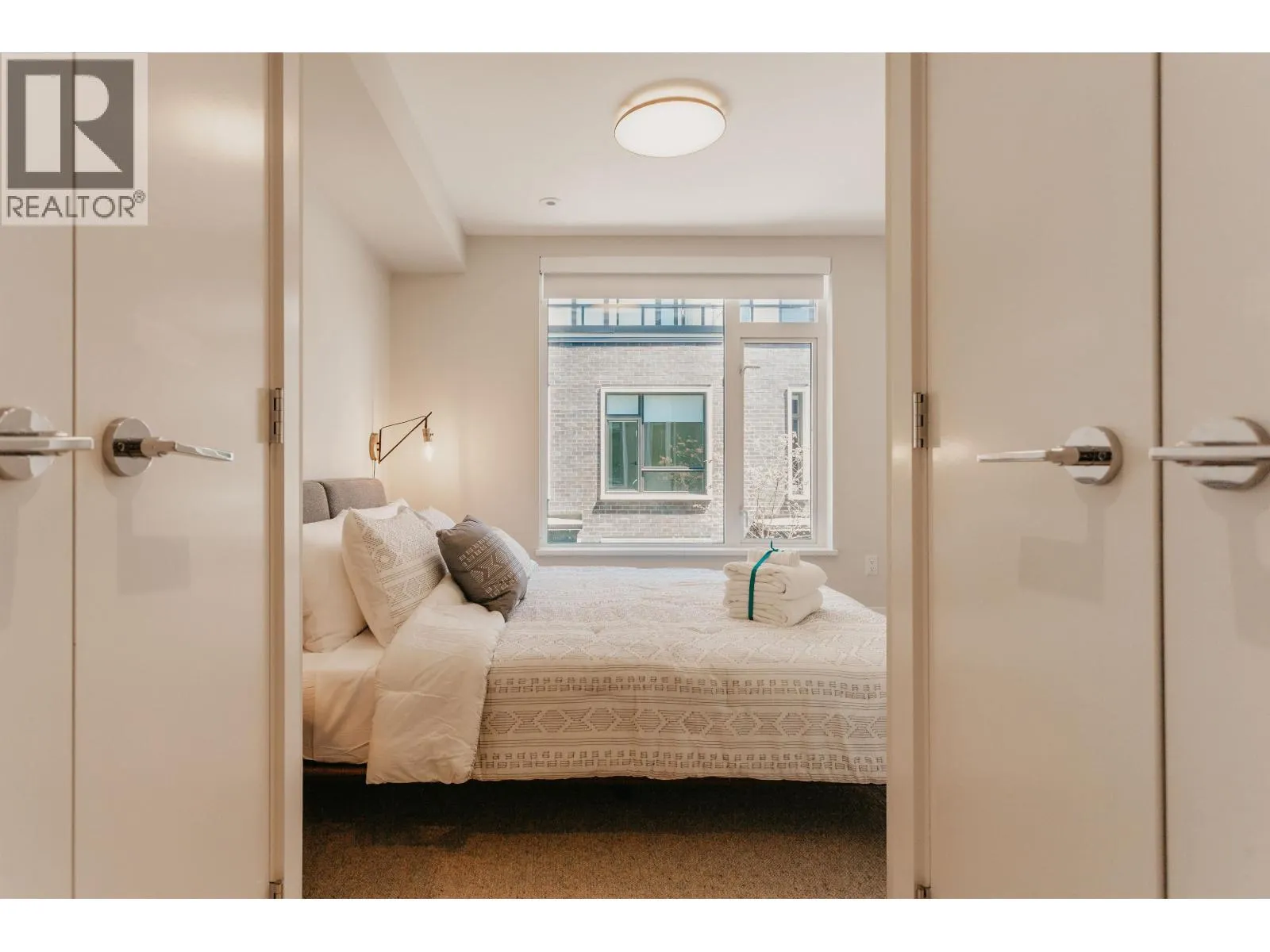 7476 GRANVILLE STREET