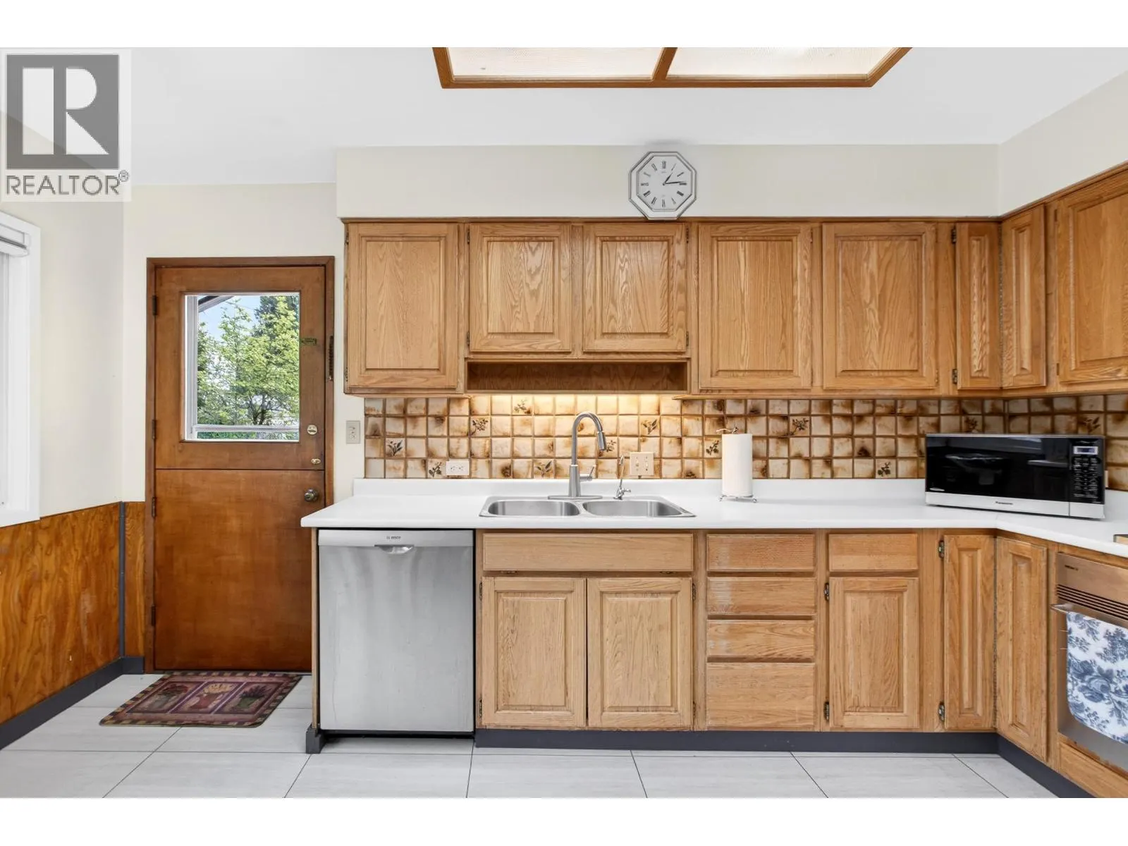 642 W 53RD AVENUE