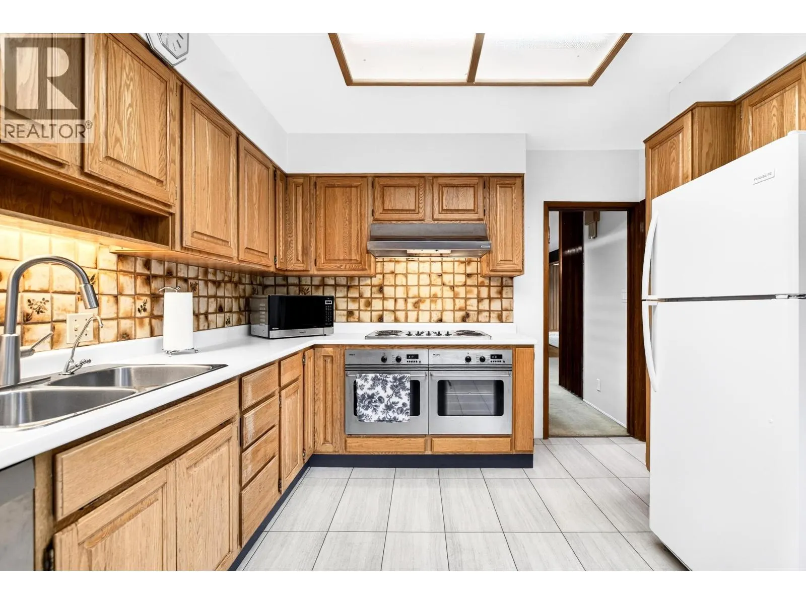 642 W 53RD AVENUE