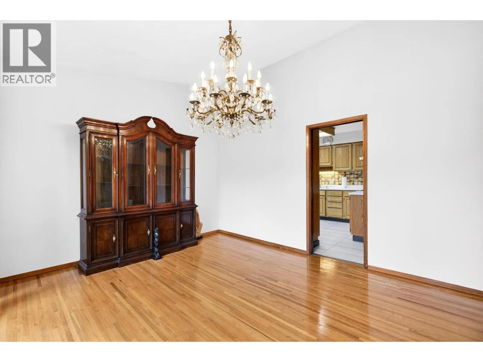 642 W 53RD AVENUE