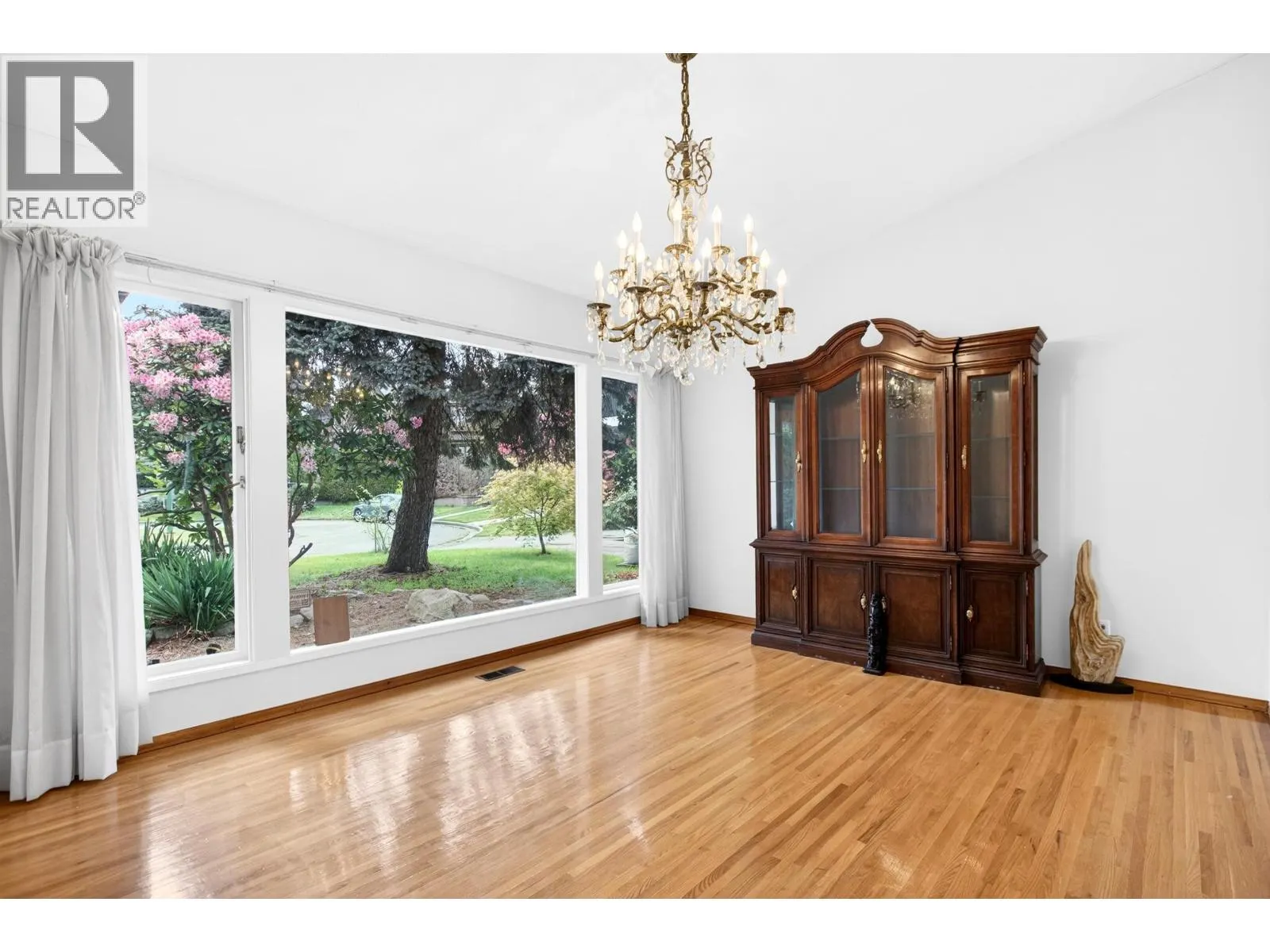 642 W 53RD AVENUE