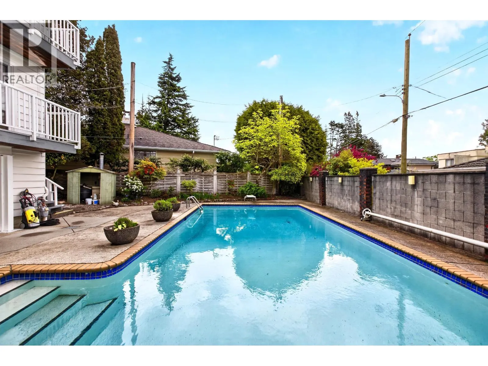642 W 53RD AVENUE