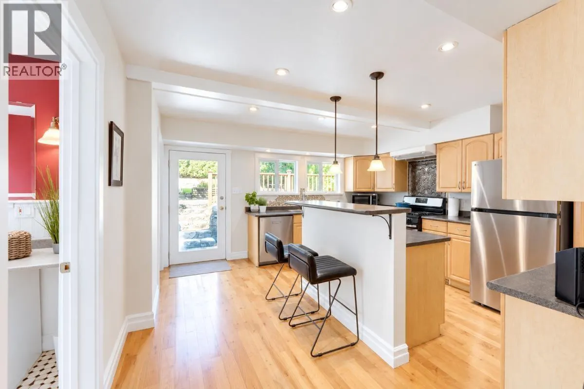 272 E OSBORNE ROAD