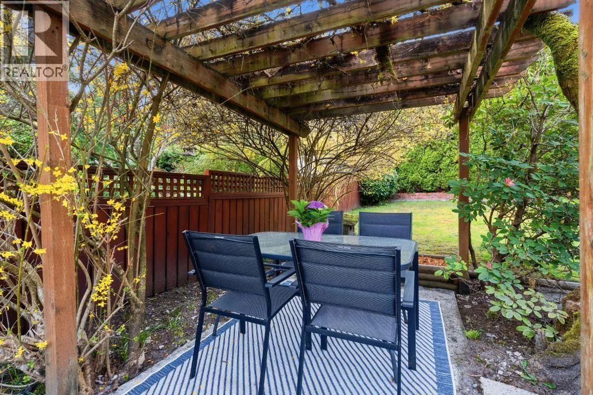 272 E OSBORNE ROAD