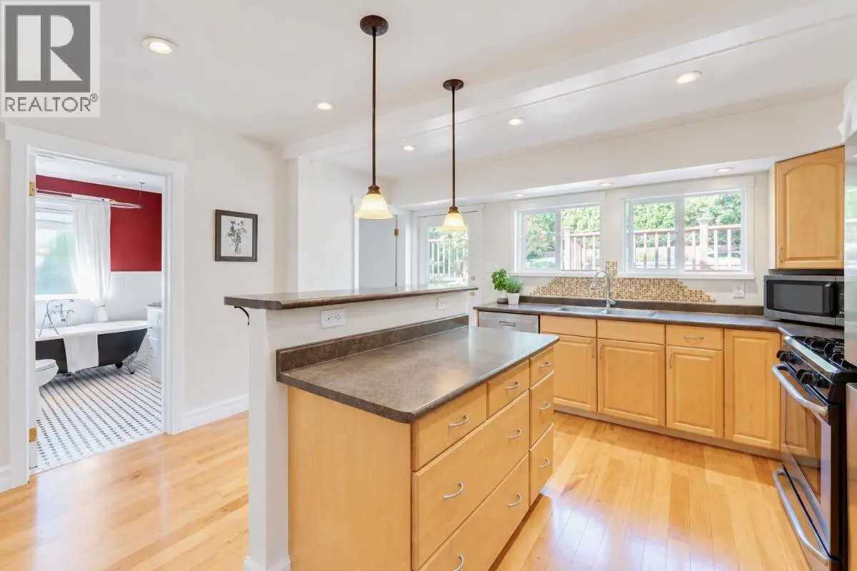 272 E OSBORNE ROAD