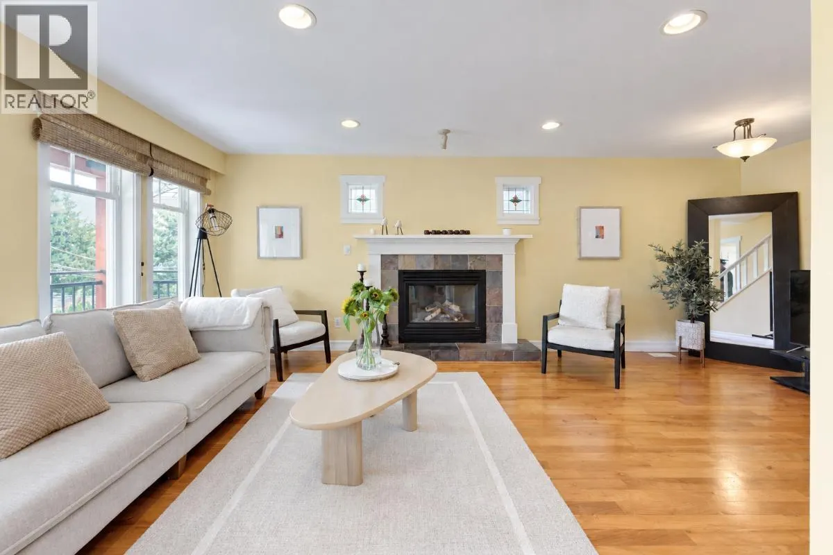 272 E OSBORNE ROAD