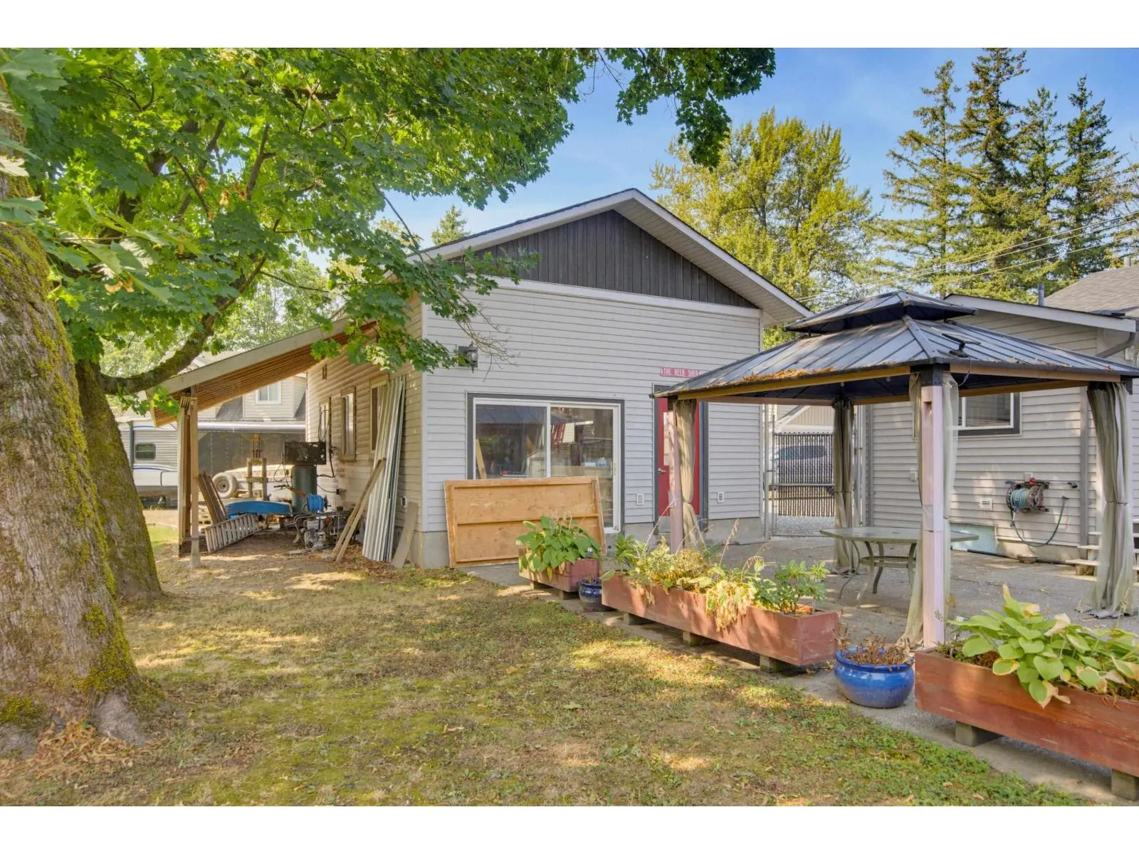 51016 YALE ROAD|Rosedale