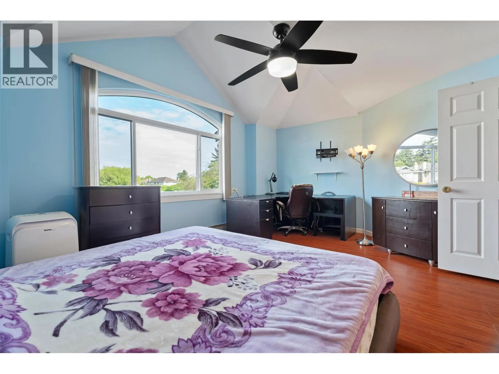 2271 BAYDALA COURT