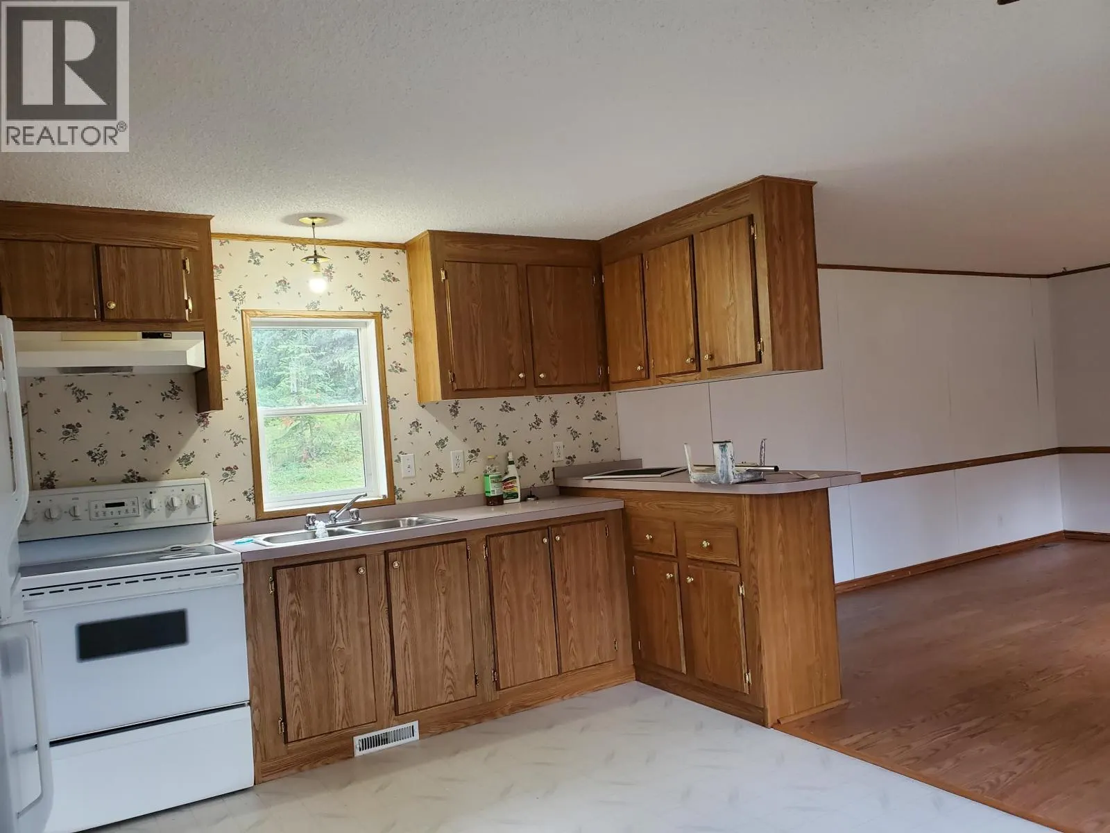 2630 ROBERTA ROAD