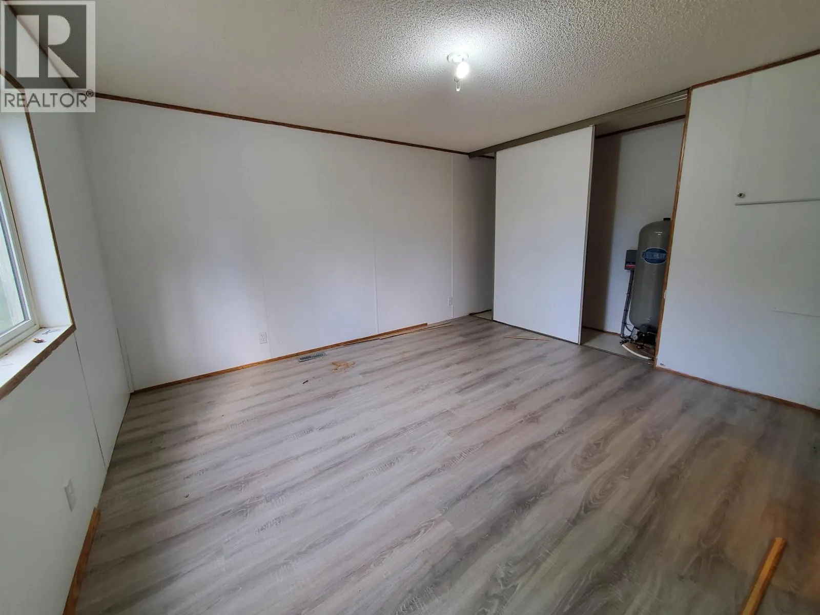 2630 ROBERTA ROAD