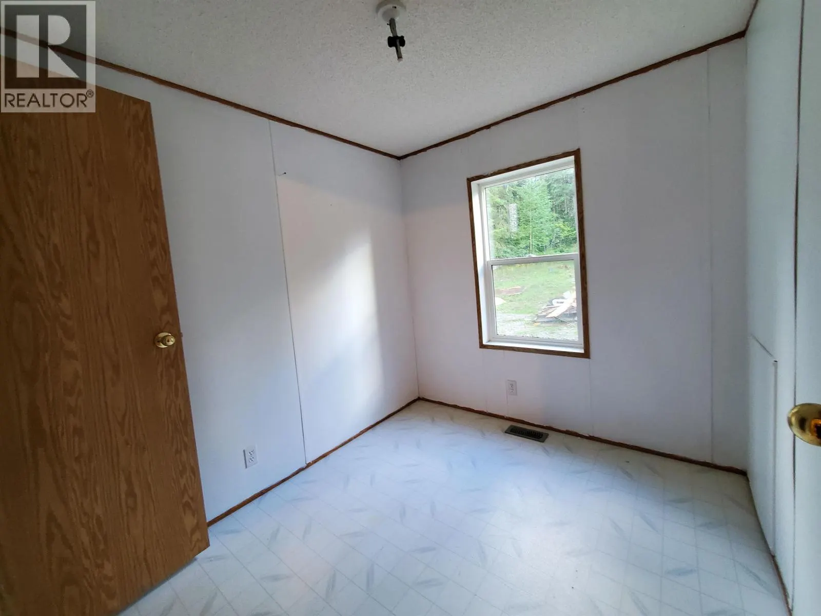 2630 ROBERTA ROAD