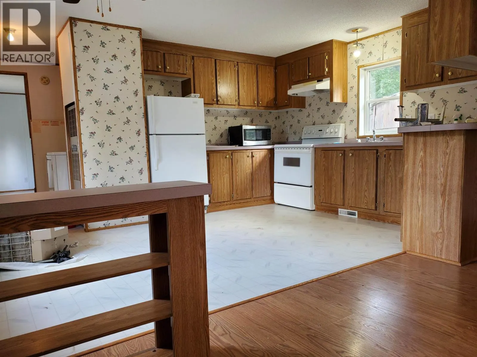2630 ROBERTA ROAD