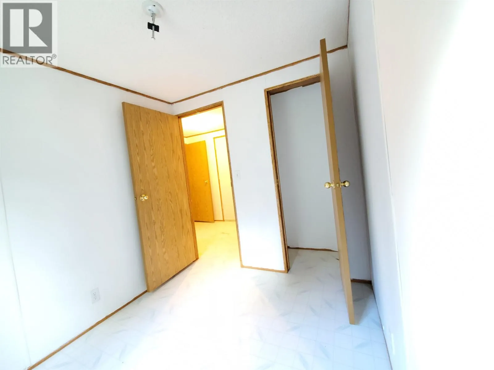 2630 ROBERTA ROAD