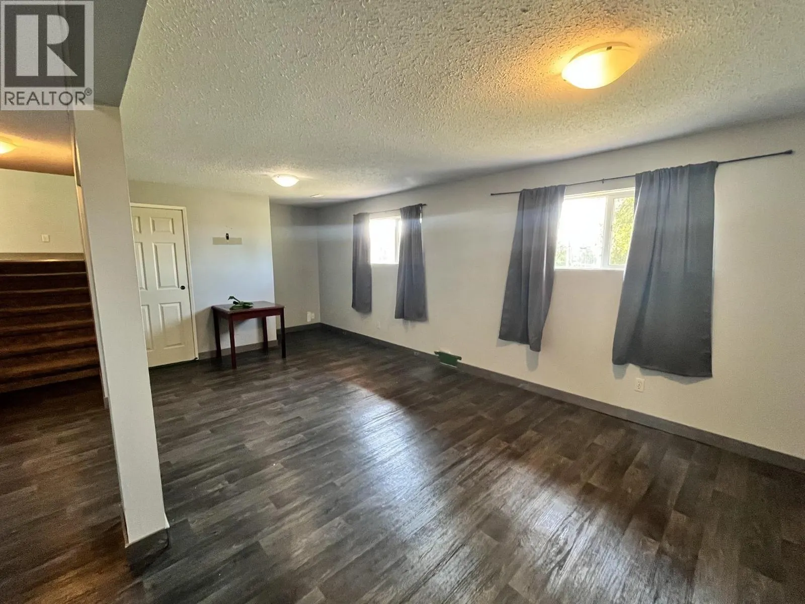 476 THOMPSON ROAD