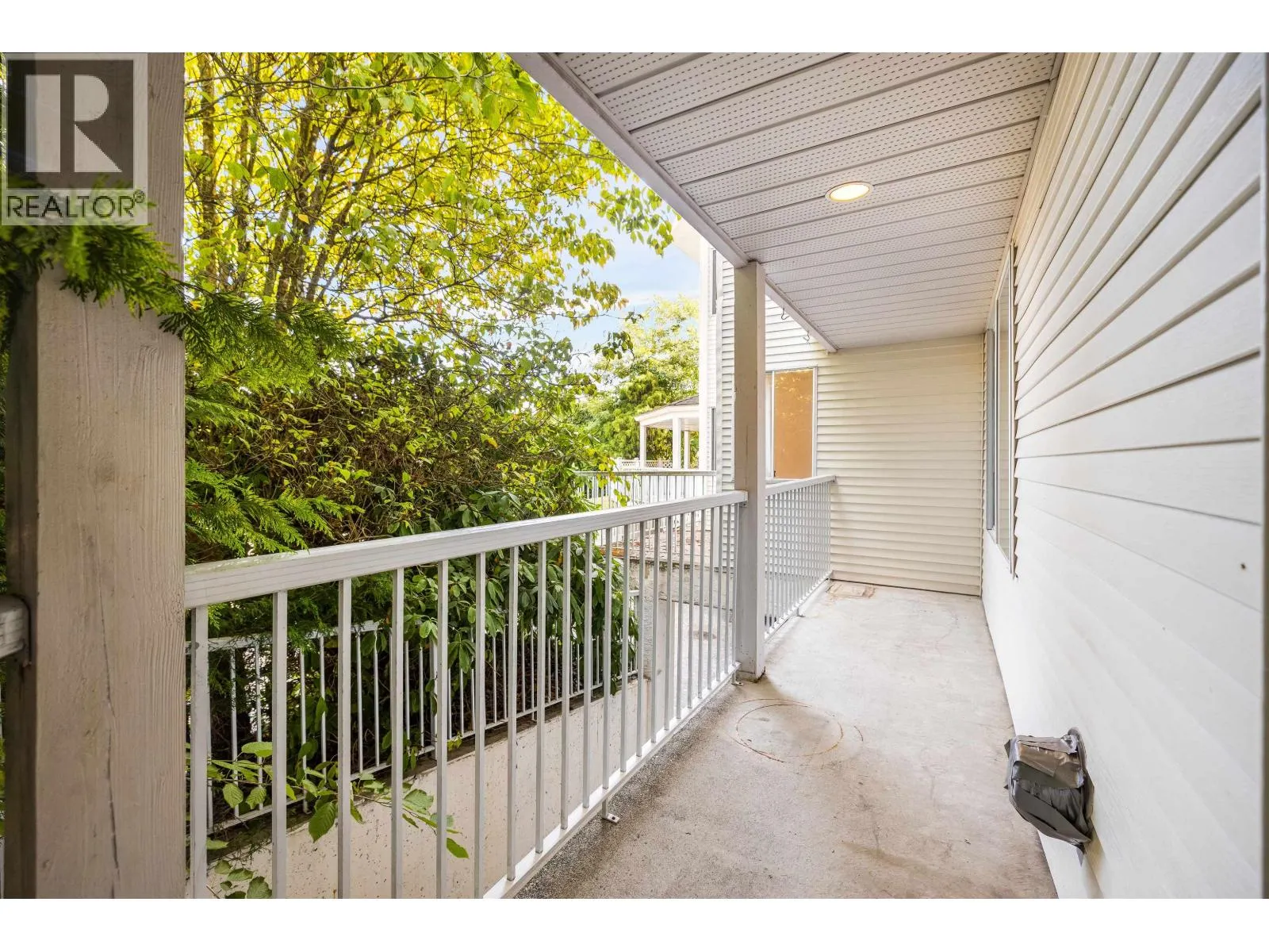 105 3088 FLINT STREET