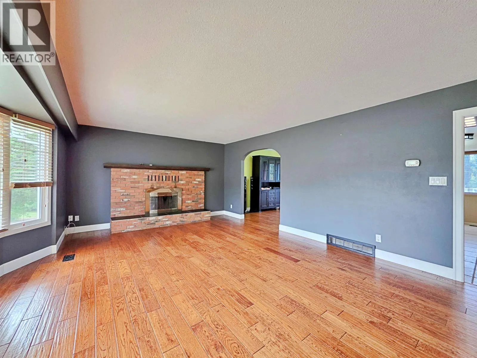 2491 SING STREET