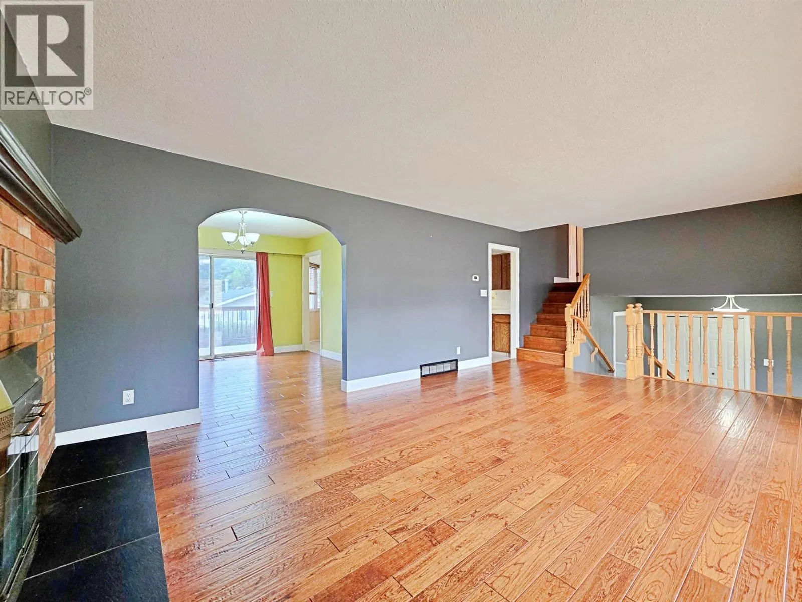 2491 SING STREET