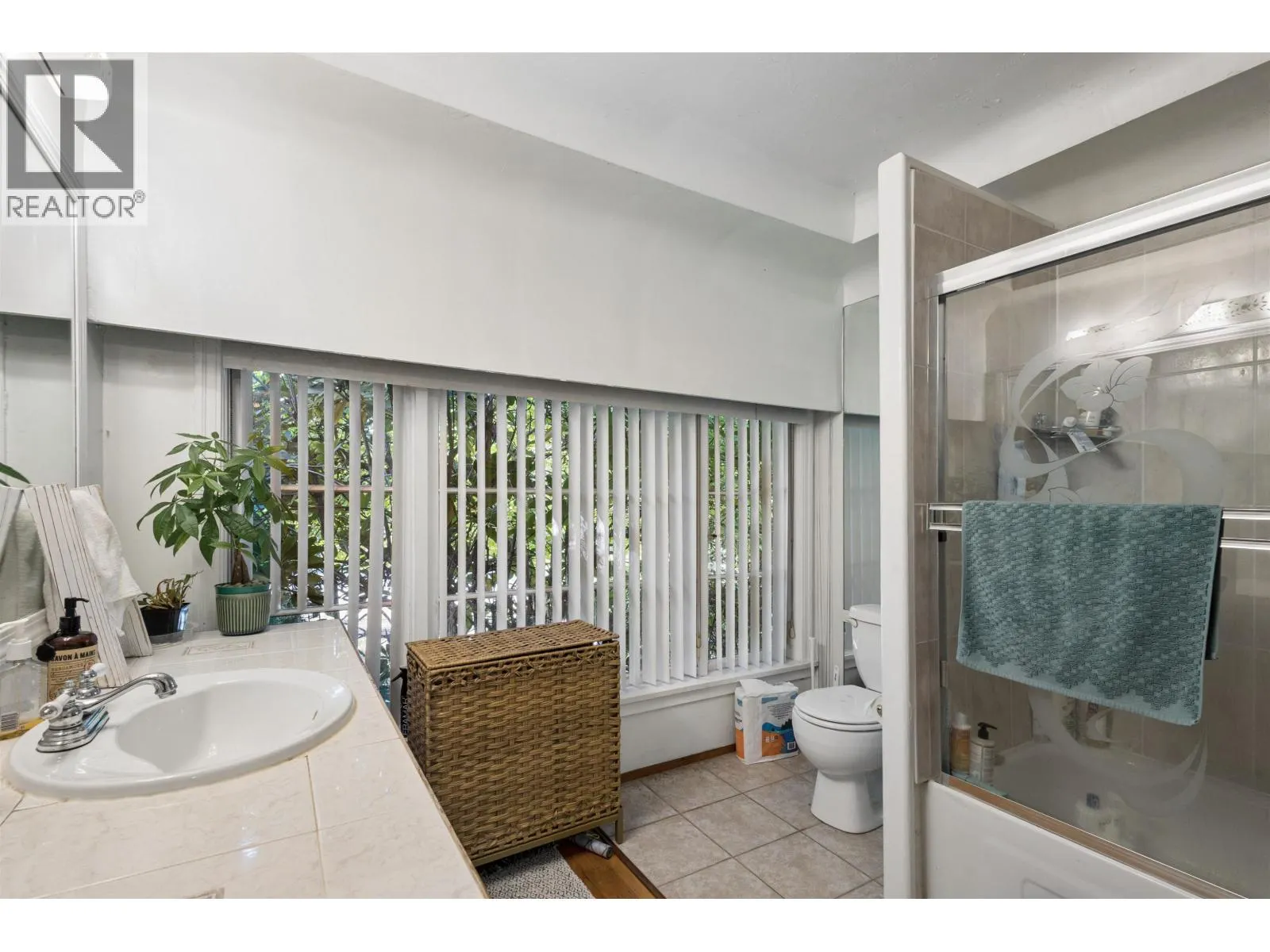1441 W 49TH AVENUE