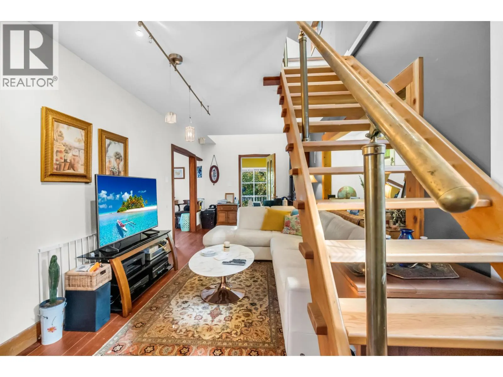 319 E 27TH STREET