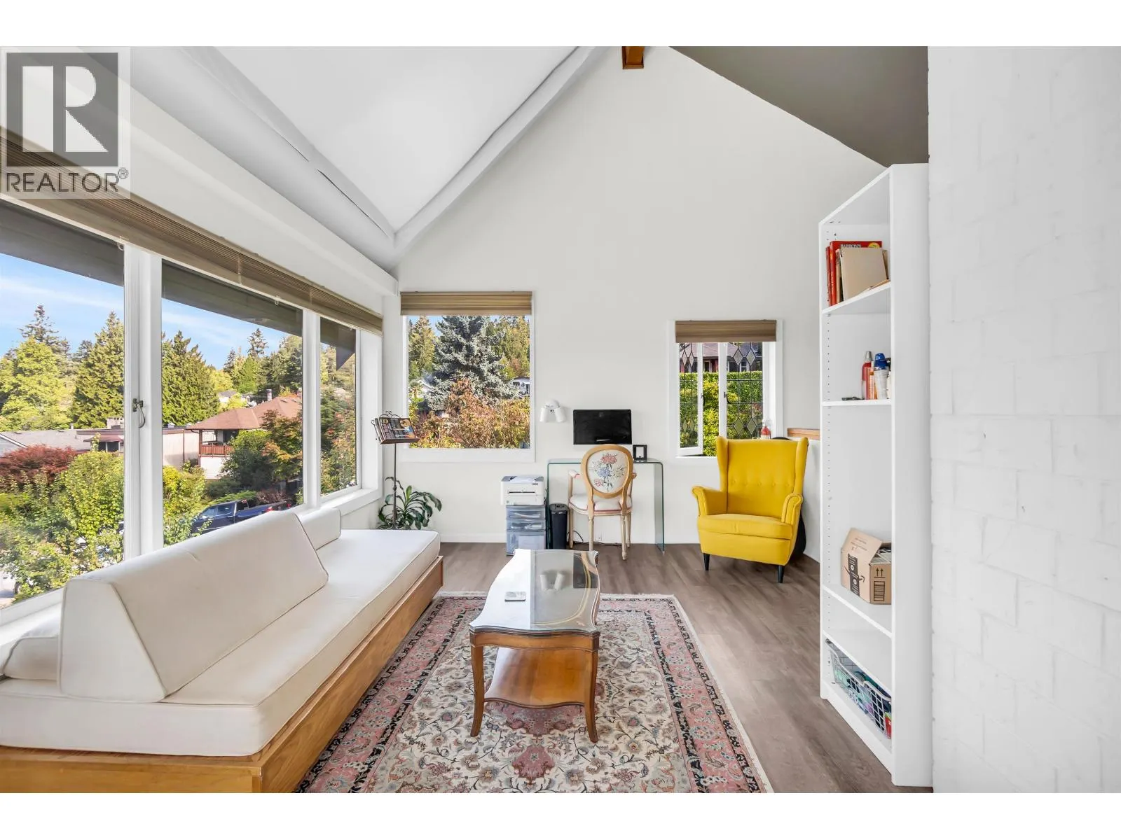 319 E 27TH STREET