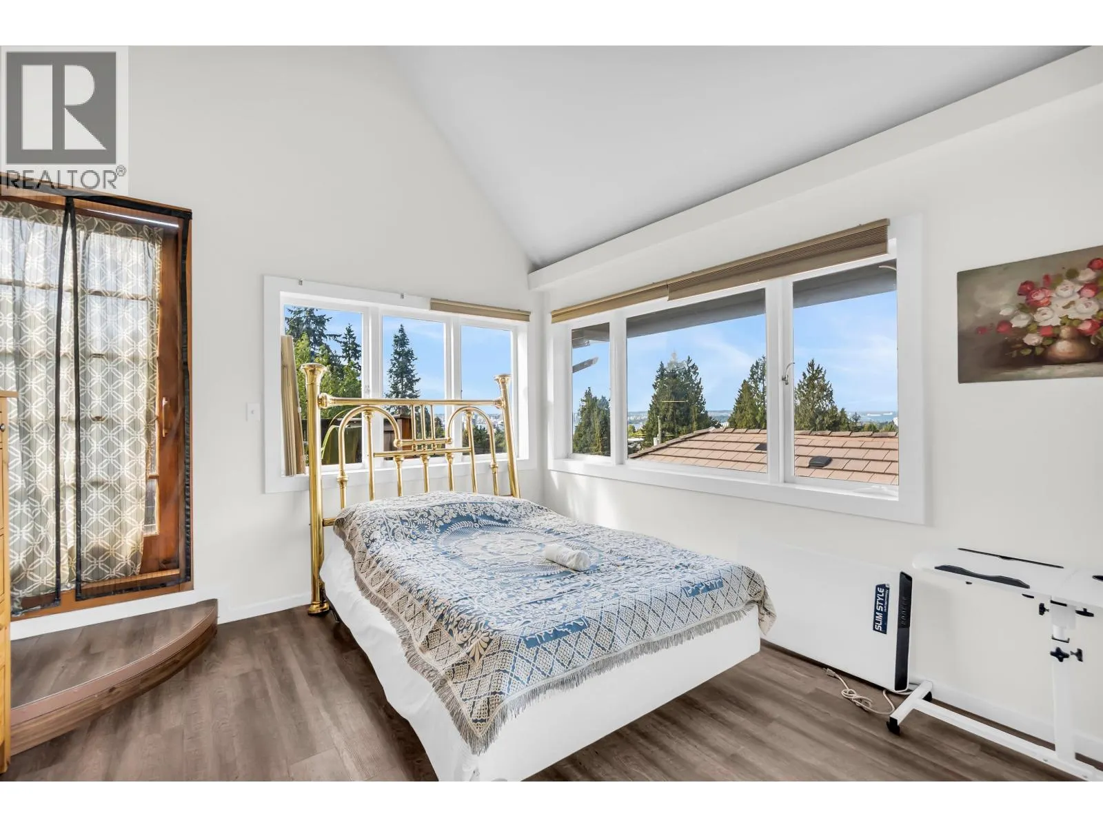 319 E 27TH STREET