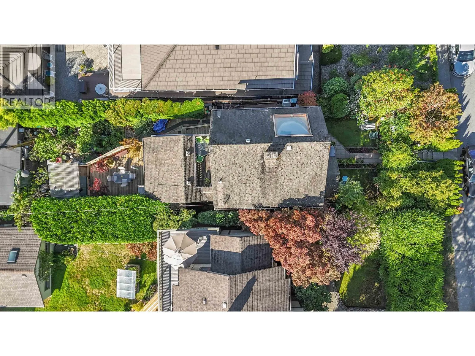 319 E 27TH STREET