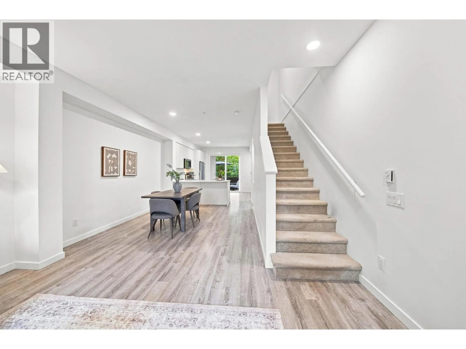 3 2332 RANGER LANE