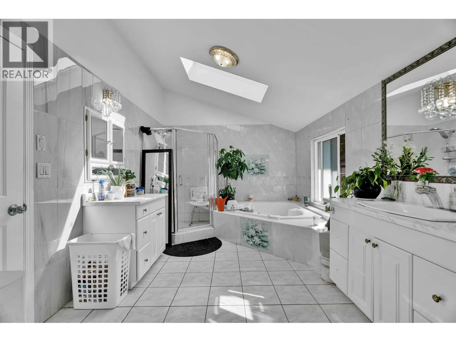 19500 RIVER ROAD