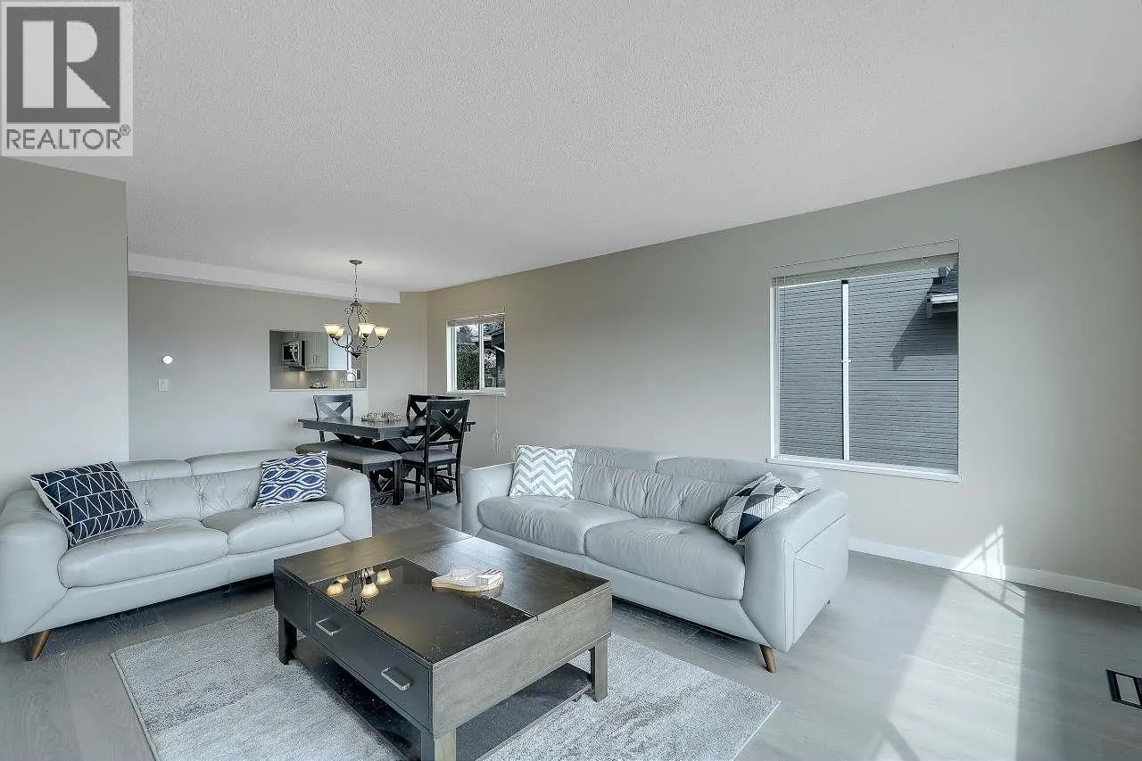 208 1140 CASTLE CRESCENT