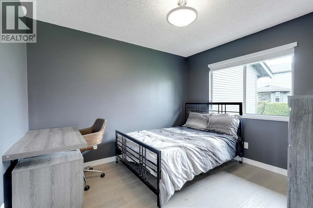 208 1140 CASTLE CRESCENT