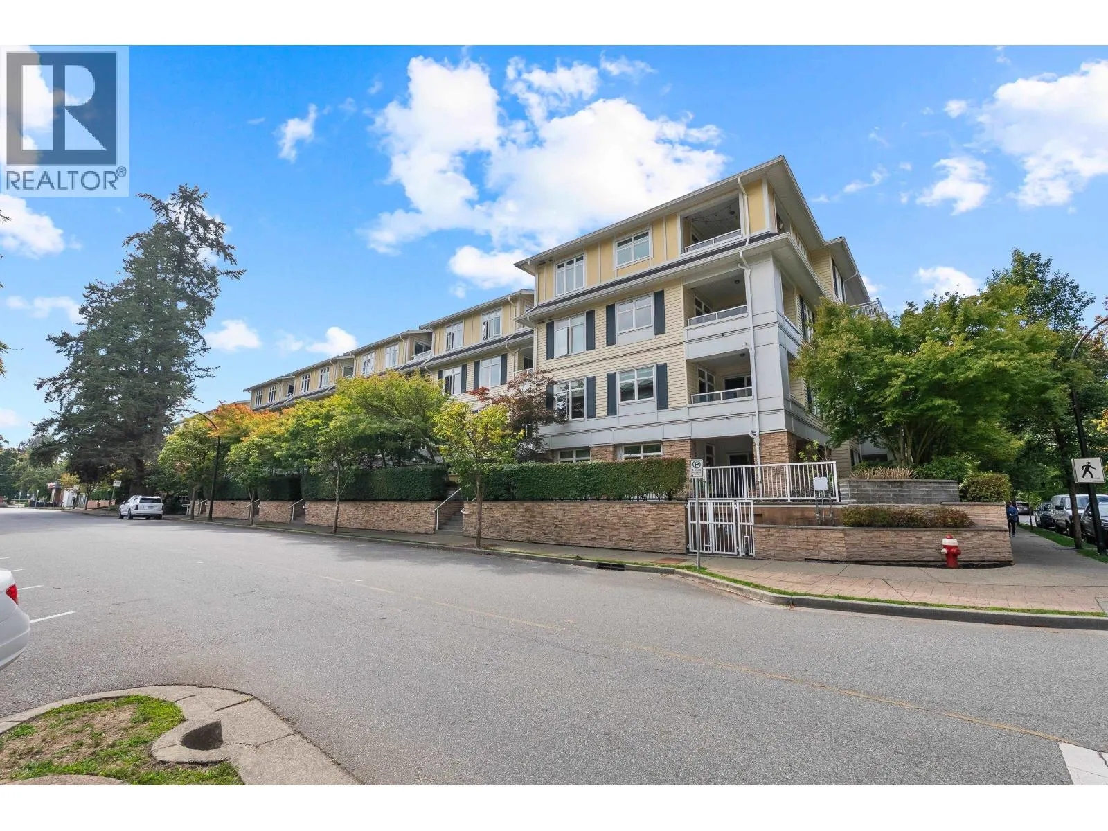 407 2368 MARPOLE AVENUE