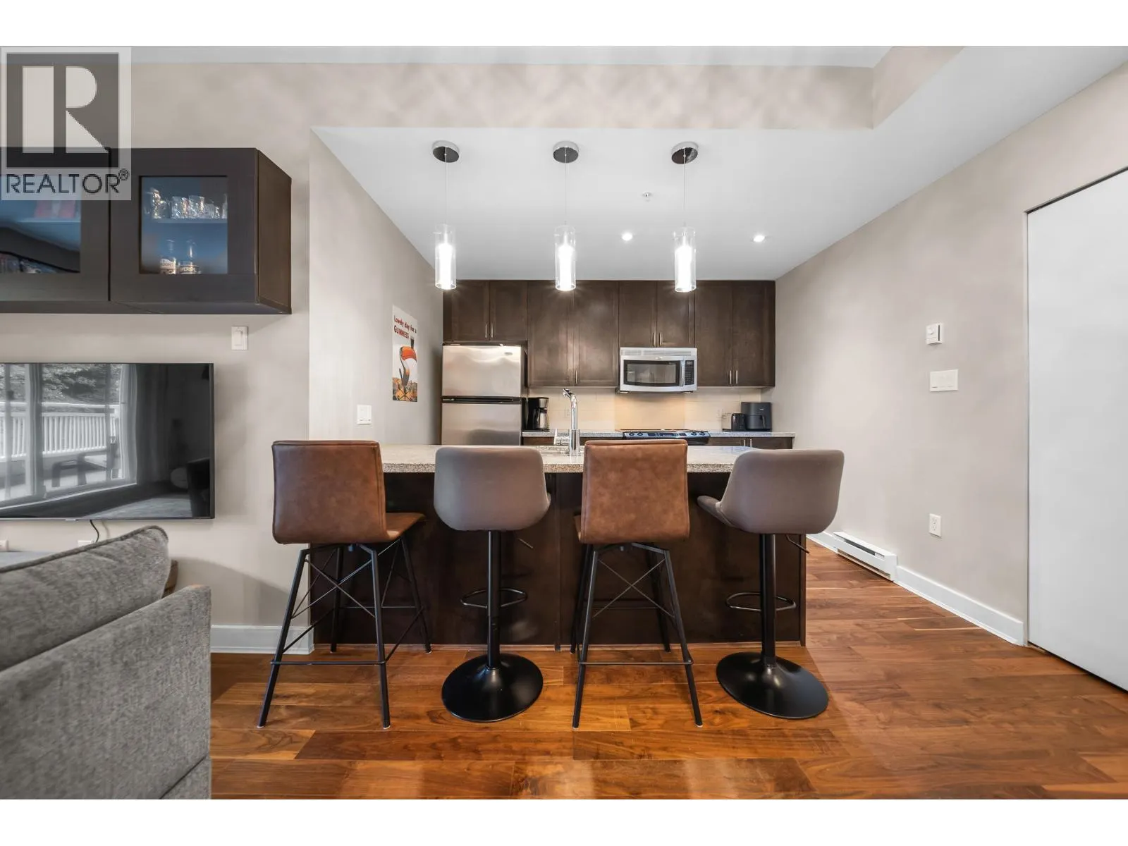 407 2368 MARPOLE AVENUE