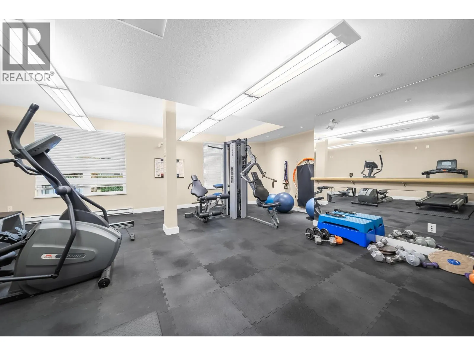 407 2368 MARPOLE AVENUE
