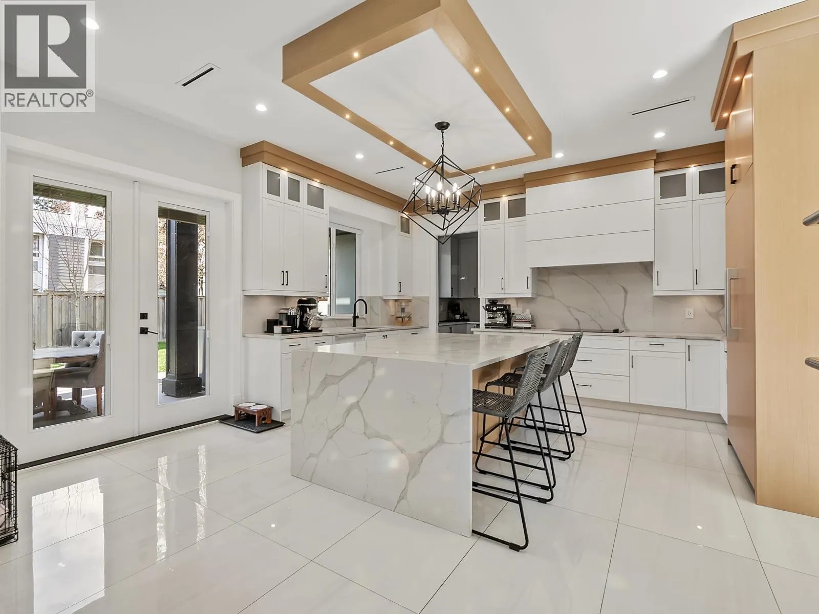 9591 FLORIMOND ROAD