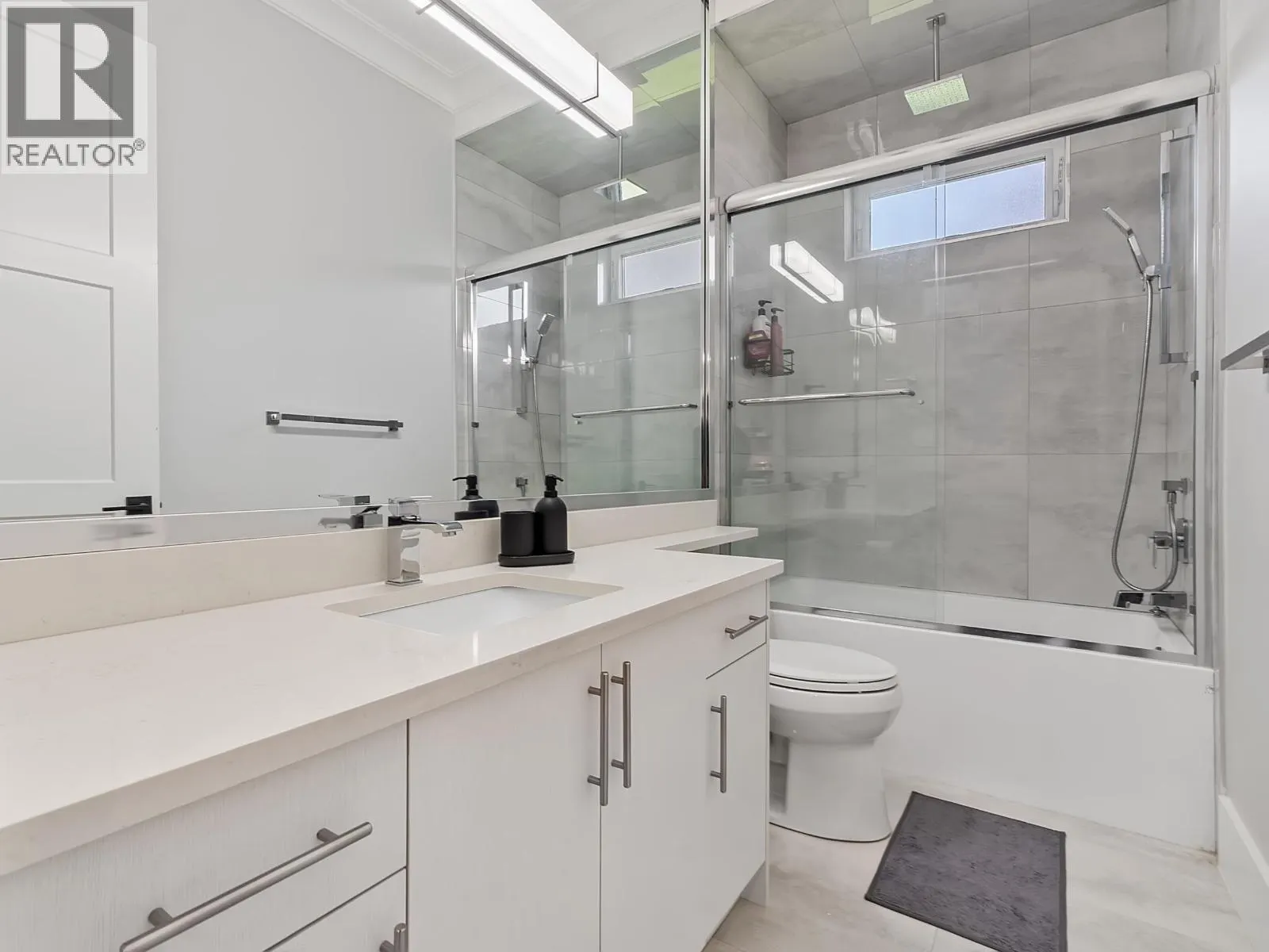 9591 FLORIMOND ROAD