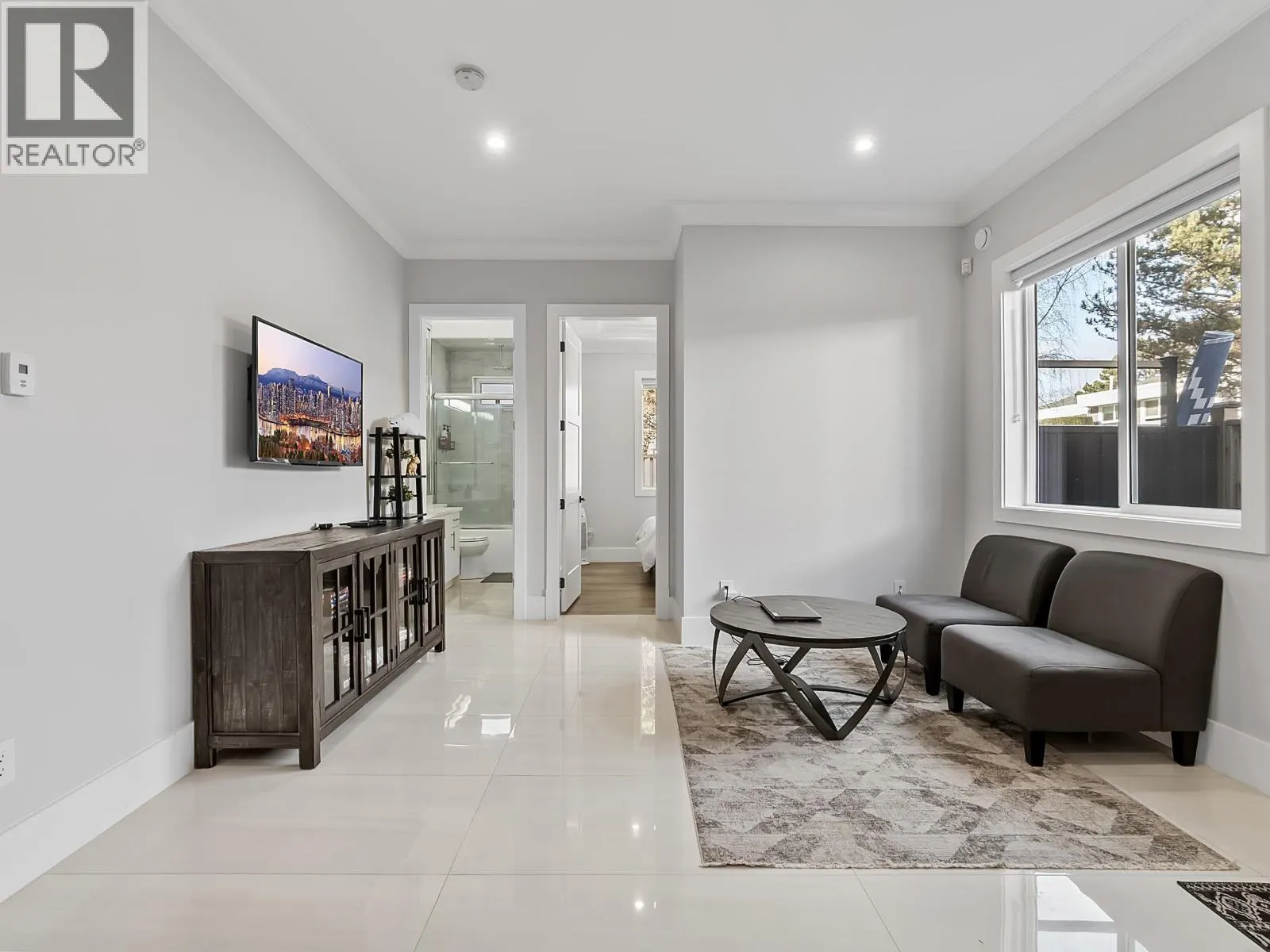 9591 FLORIMOND ROAD