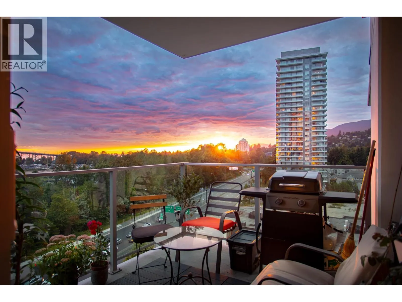 805 1632 LIONS GATE LANE