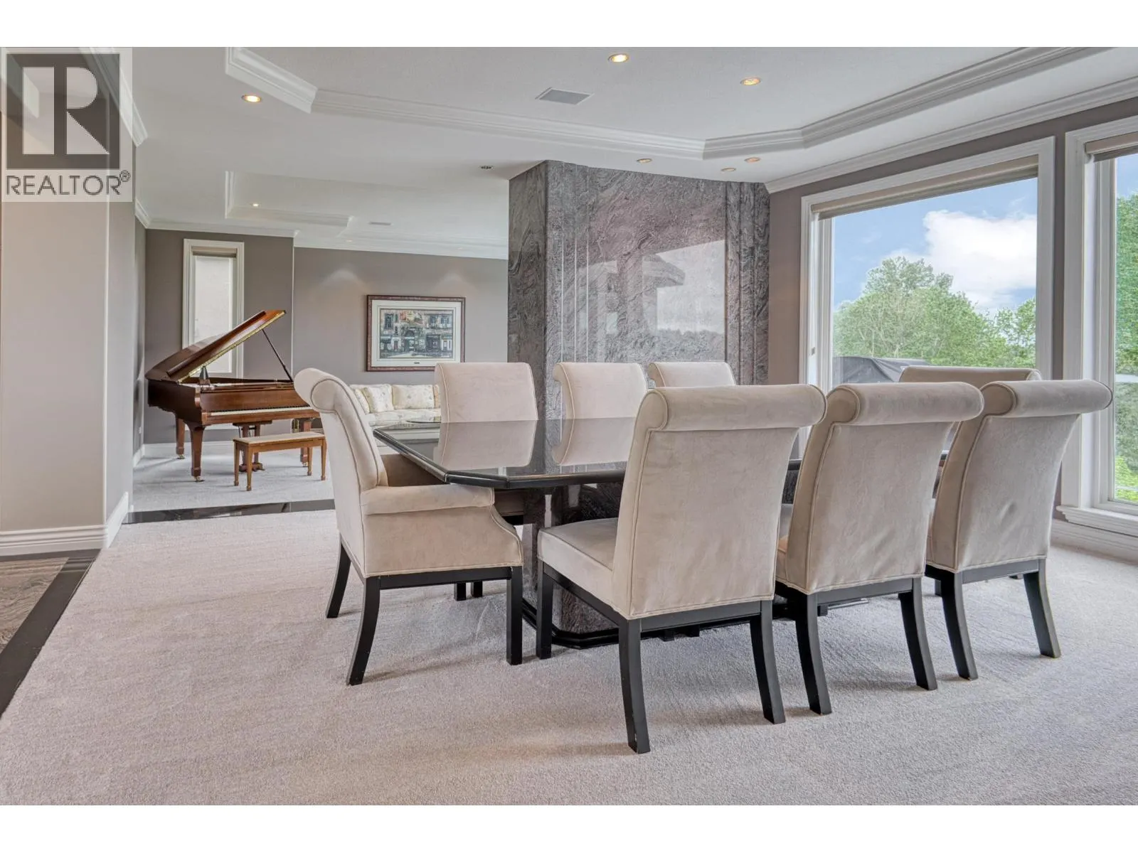 2556 PALISADE CRESCENT