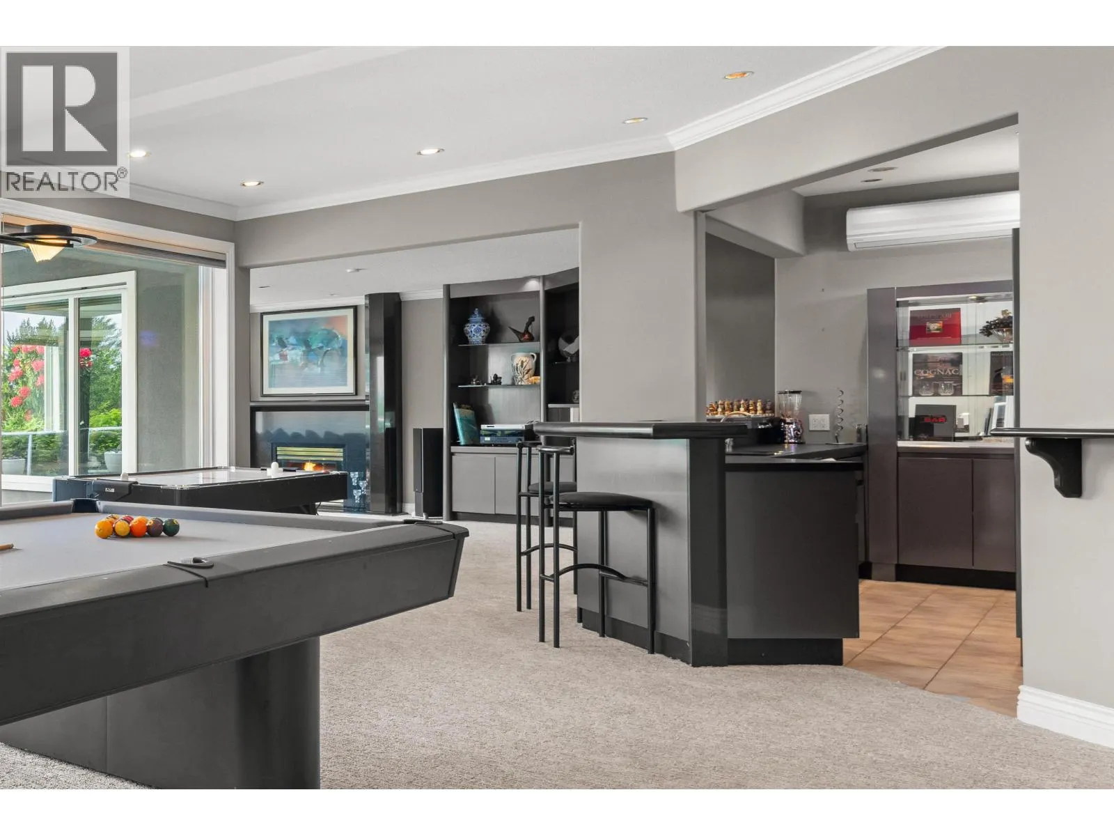 2556 PALISADE CRESCENT