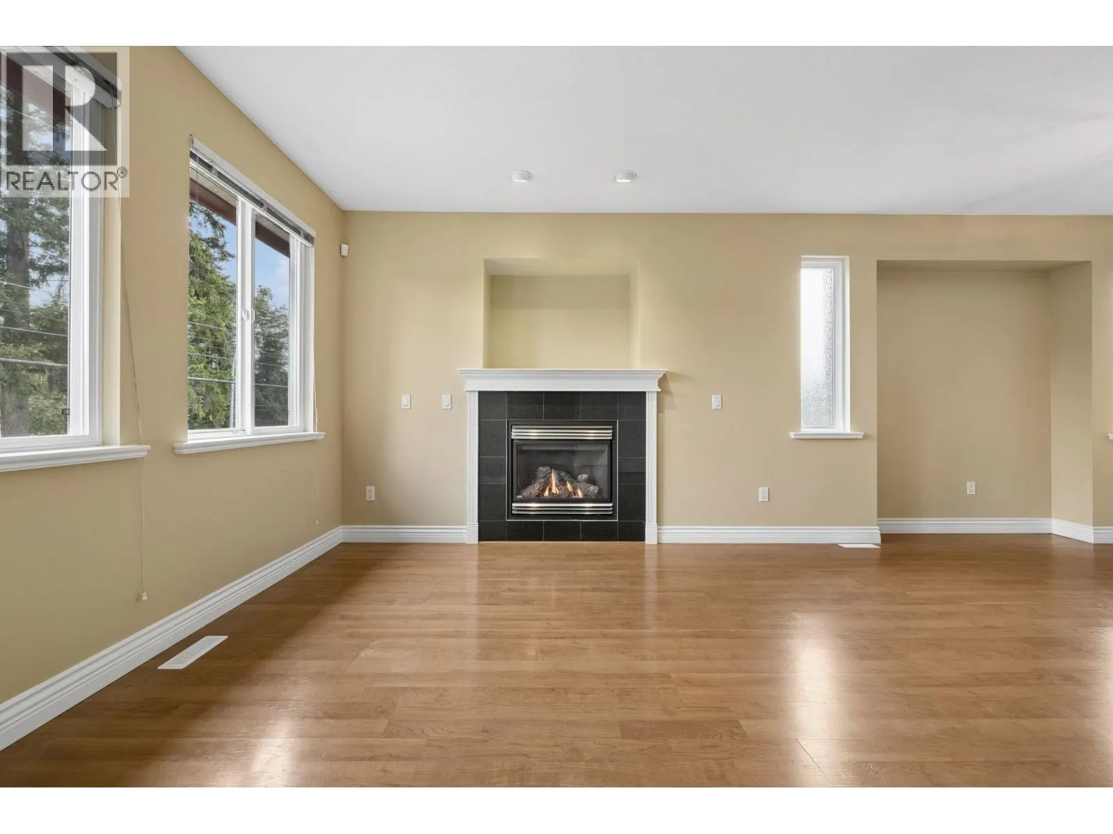 1 3171 FLINT STREET