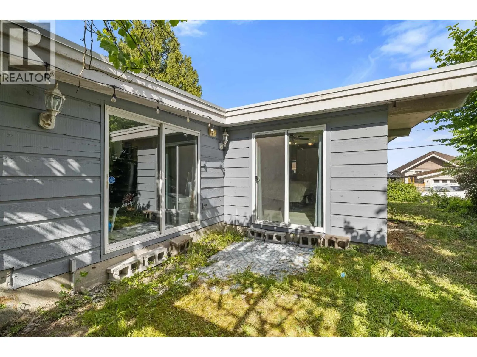1908 WARWICK CRESCENT