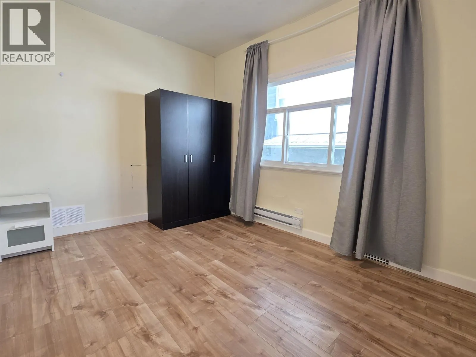 149 E 47TH AVENUE