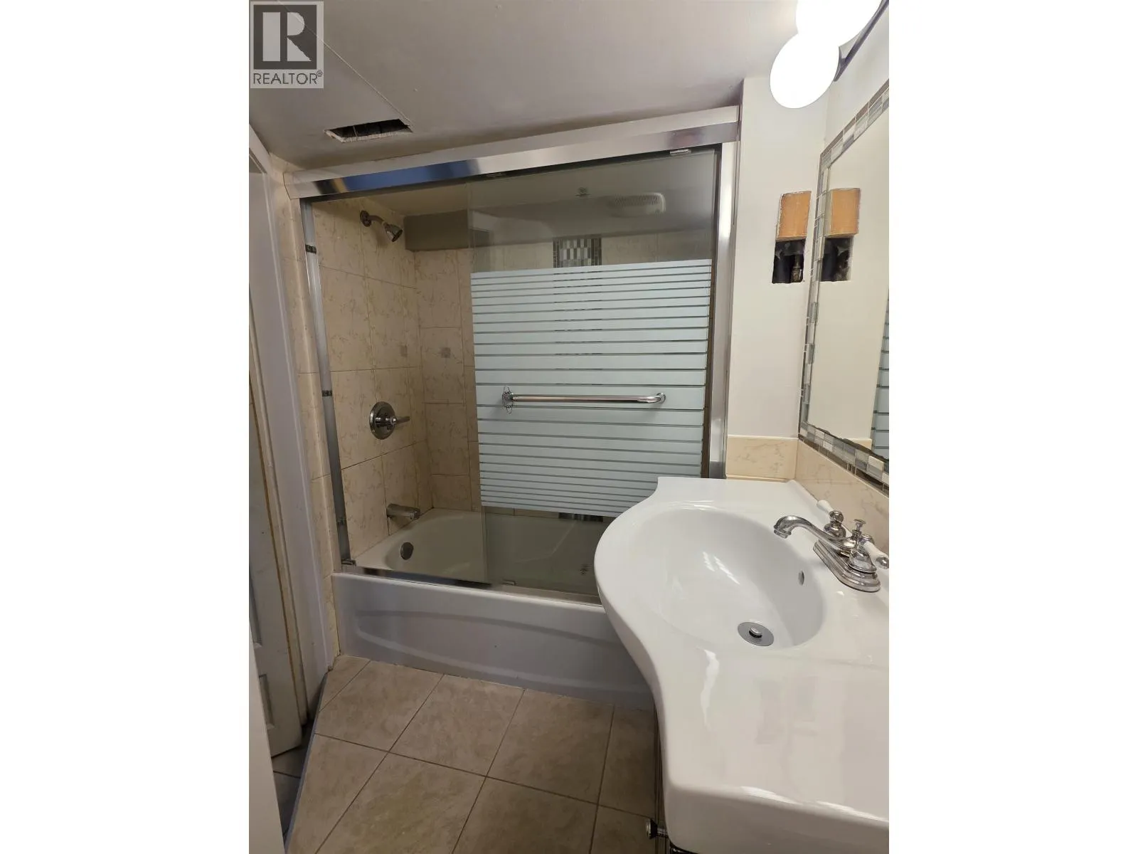 149 E 47TH AVENUE